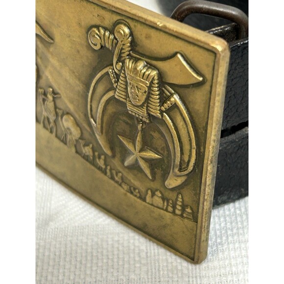 1979 Vtg. Harry Klitzner Masonic Masons Brass Shriners Belt Buckle 38 LEATHER - Picture 5 of 16